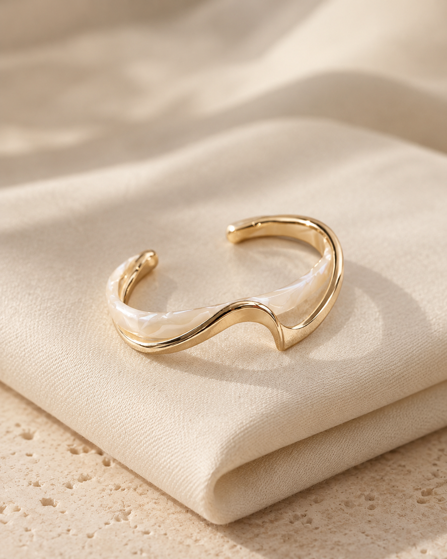 Ivory Wave